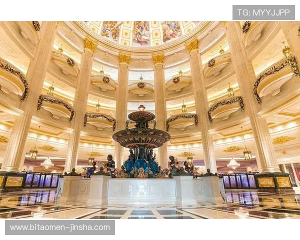 澳门百老汇大厅周边旅游攻略：结合娱乐体验的最佳旅游路线推荐